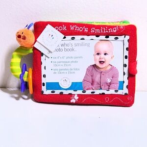 Manhattan Toy Look Who\'s Smiling Photo Book Red Soft Baby Album 6m+ NEW